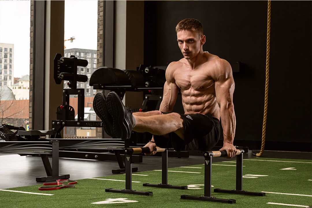 A Calisthenics Workout That Will Build Strength in Your Entire Body