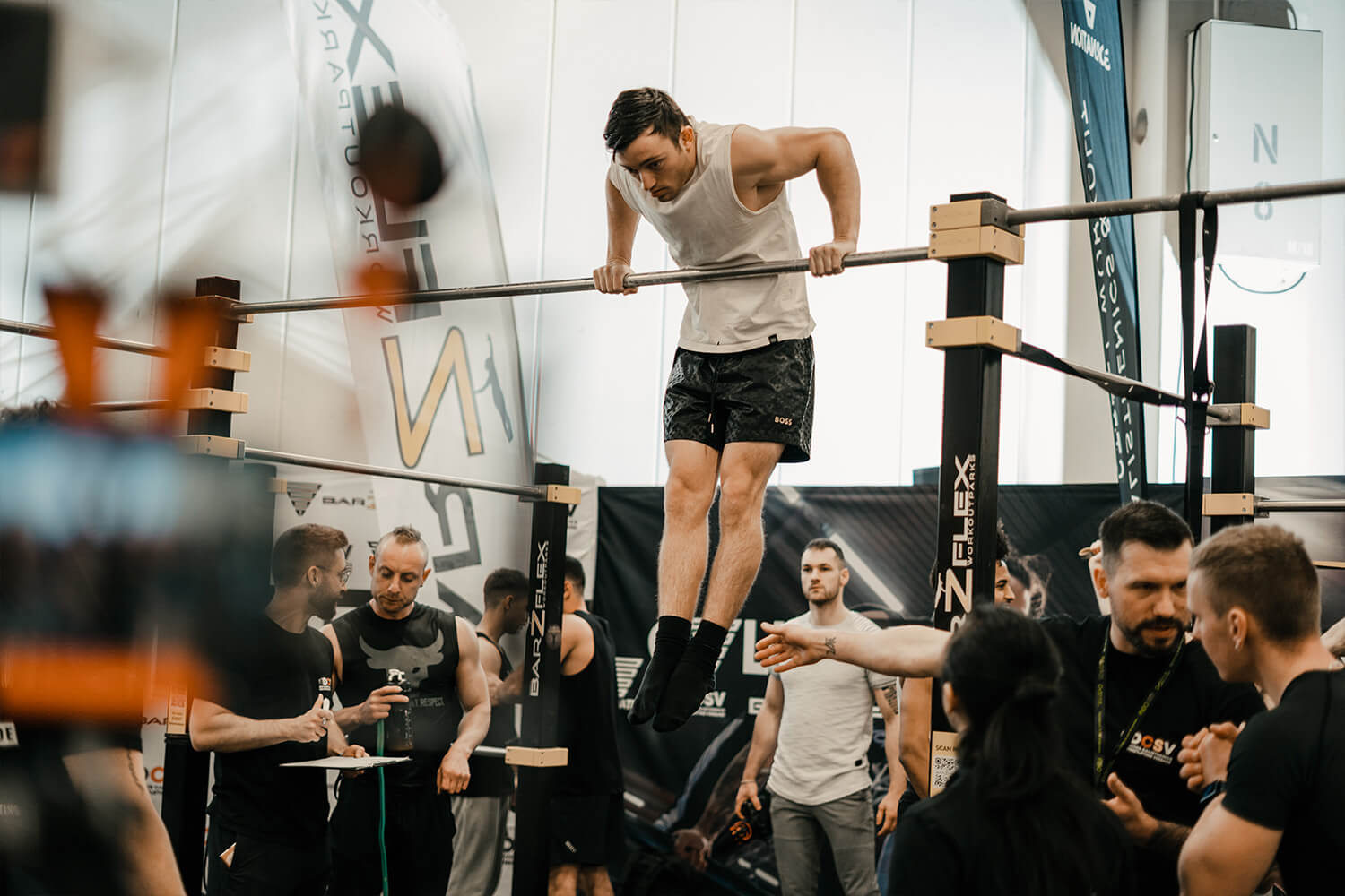 muscle-up-on-calisthenics-cup-bars