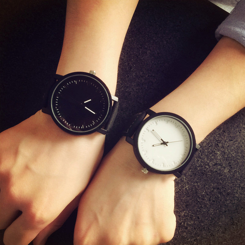 faceless free watch silver line black and white - instagram relojes gratis