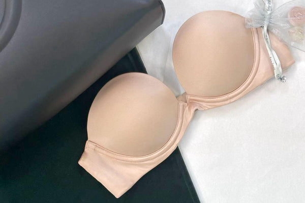 refined strapless convertible bra in nude