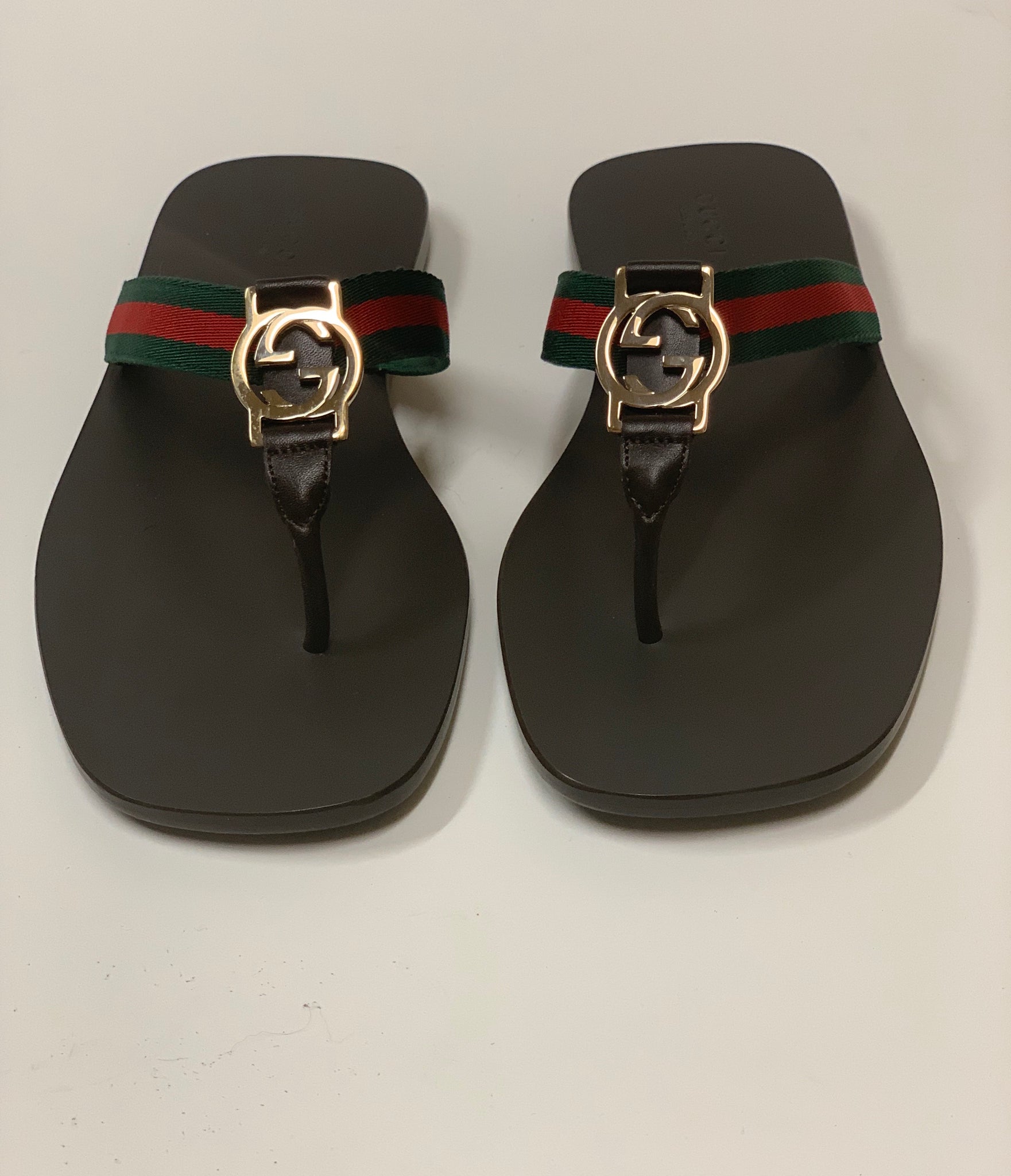 gg line signature web thong sandal