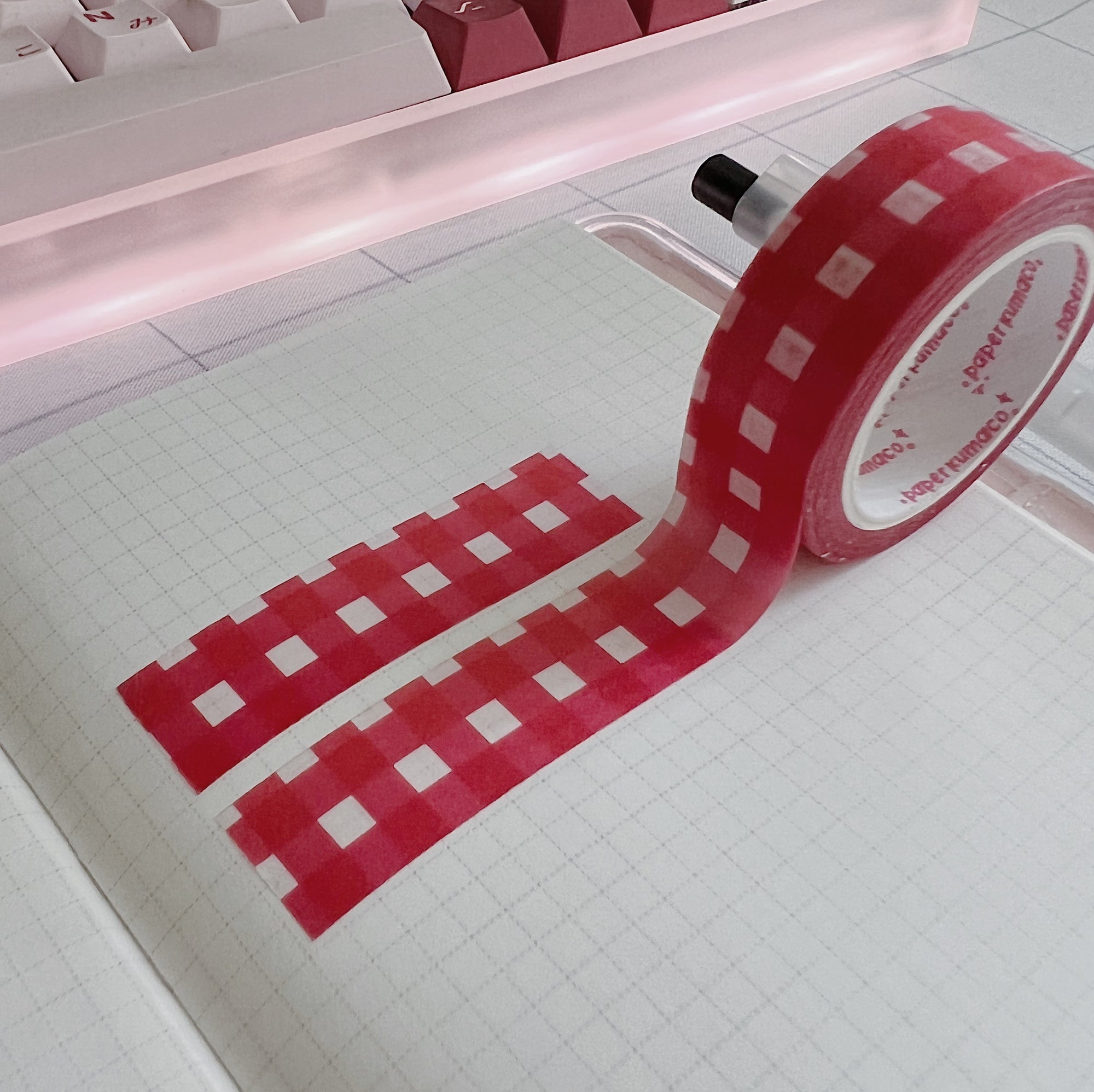 creamy red grid washi tape