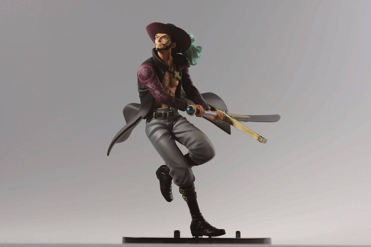 one piece mihawk figure