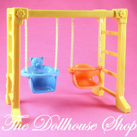 FISHER PRICE Victorian Dollhouse Blue and Yellow with Family and