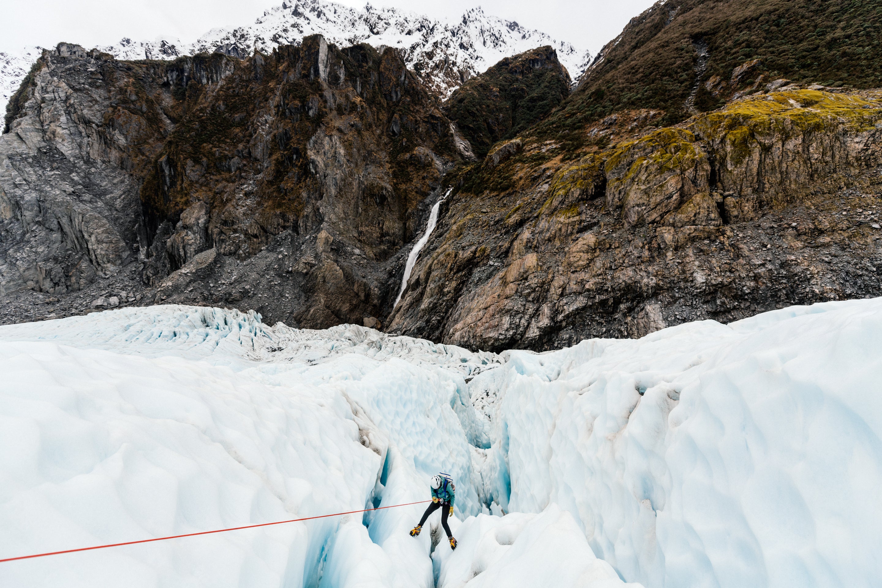 Lowering into ice