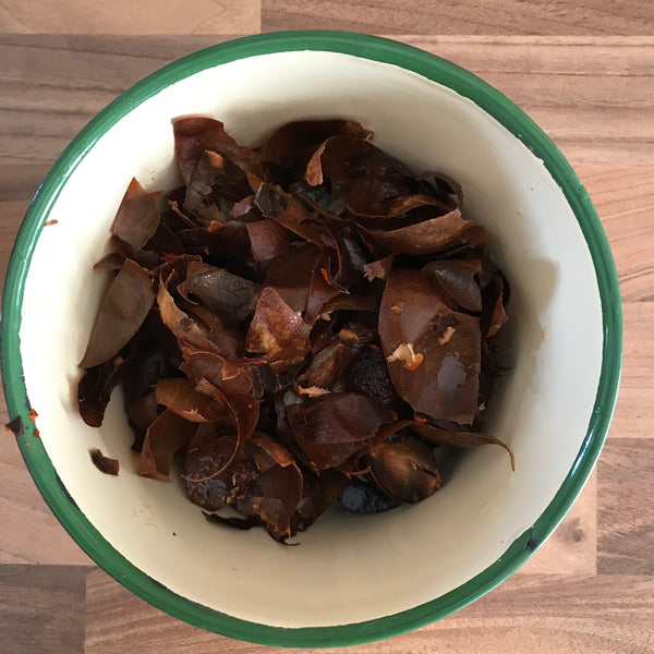 avocado dyeing by Rita Summers 1