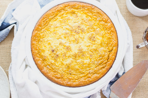 Bring the taste of fall to your breakfast with Pumpkin Pie Breakfast Bake! Made with Hodgson Mill's Oat Bran or Tri-Color Quinoa, this tasty dish has all the sweetness of pumpkin pie, but without all the sugar. 