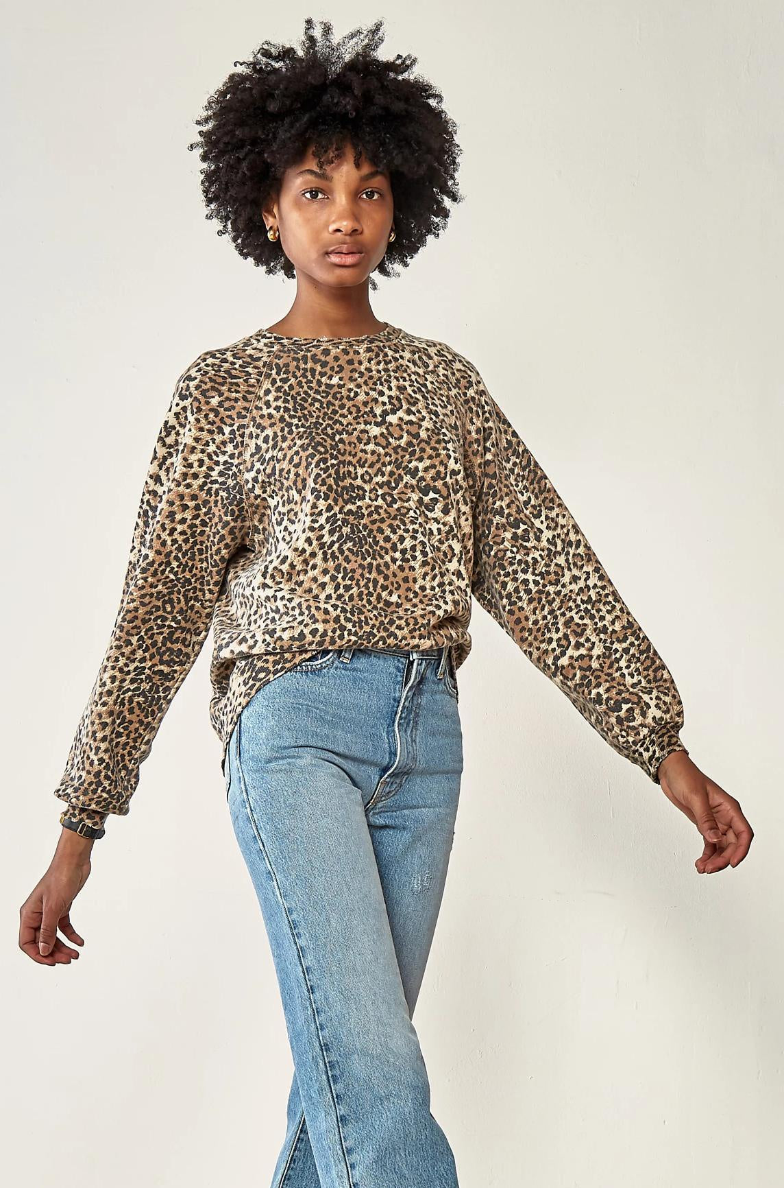 oversized leopard sweatshirt