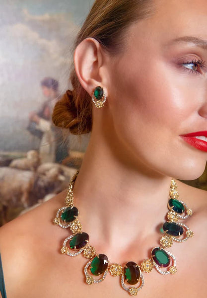 dazzling dutches earrings and necklace