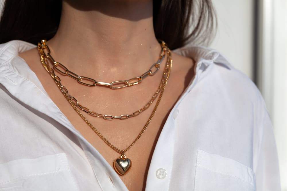 how to stack necklaces