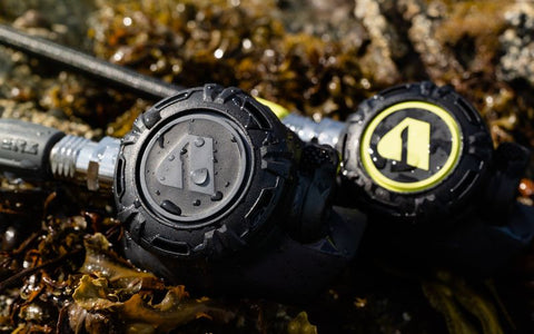 Apeks XL4 Ocea Primary Regulator and Octopus - Oyster Diving