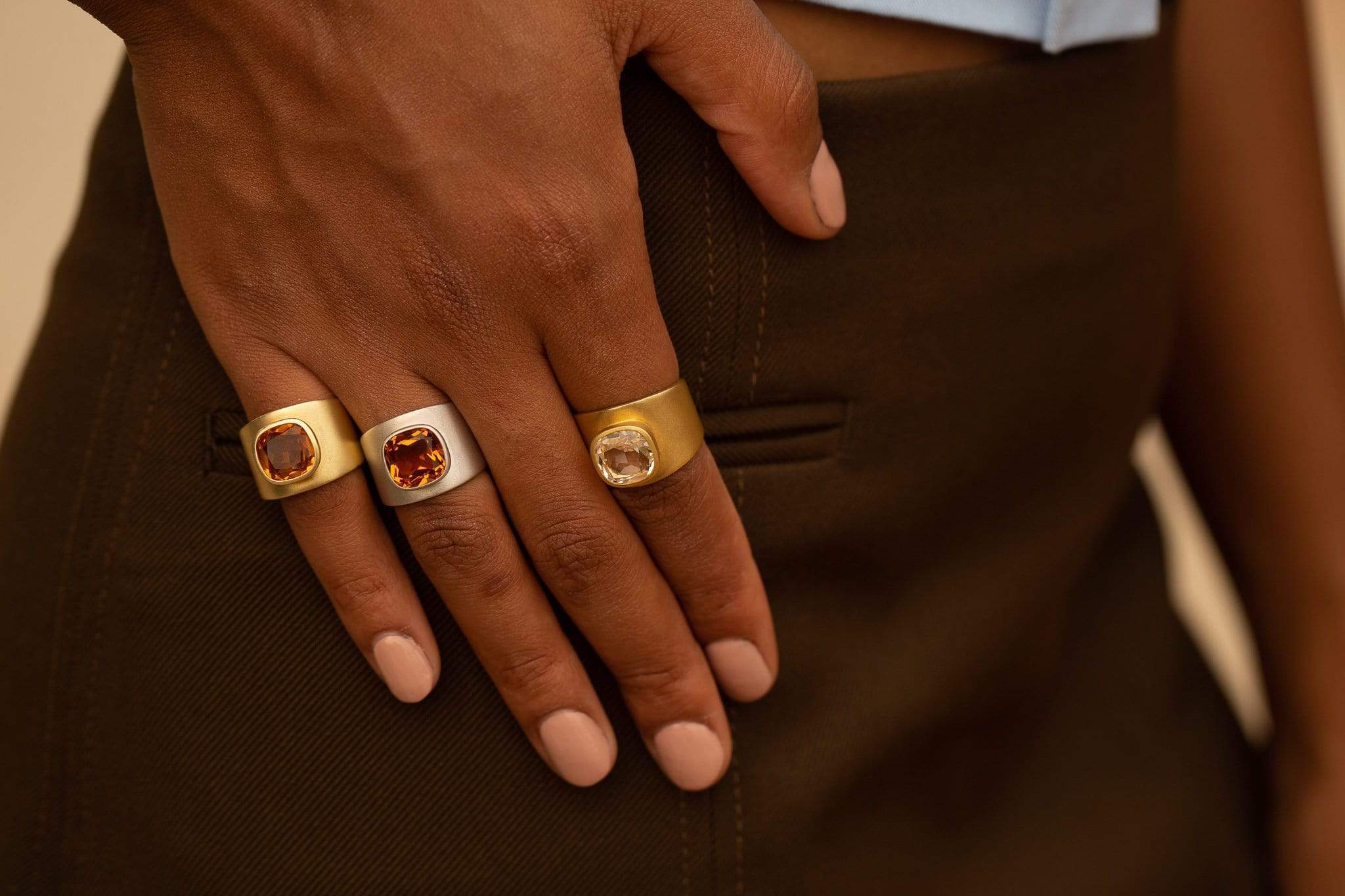 Lilly Ring in Matte Gold / Clear Quartz