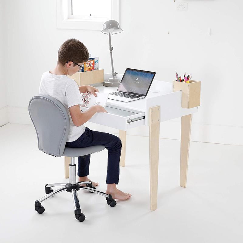 How to Set Up a Kid's Desk – Hip Kids