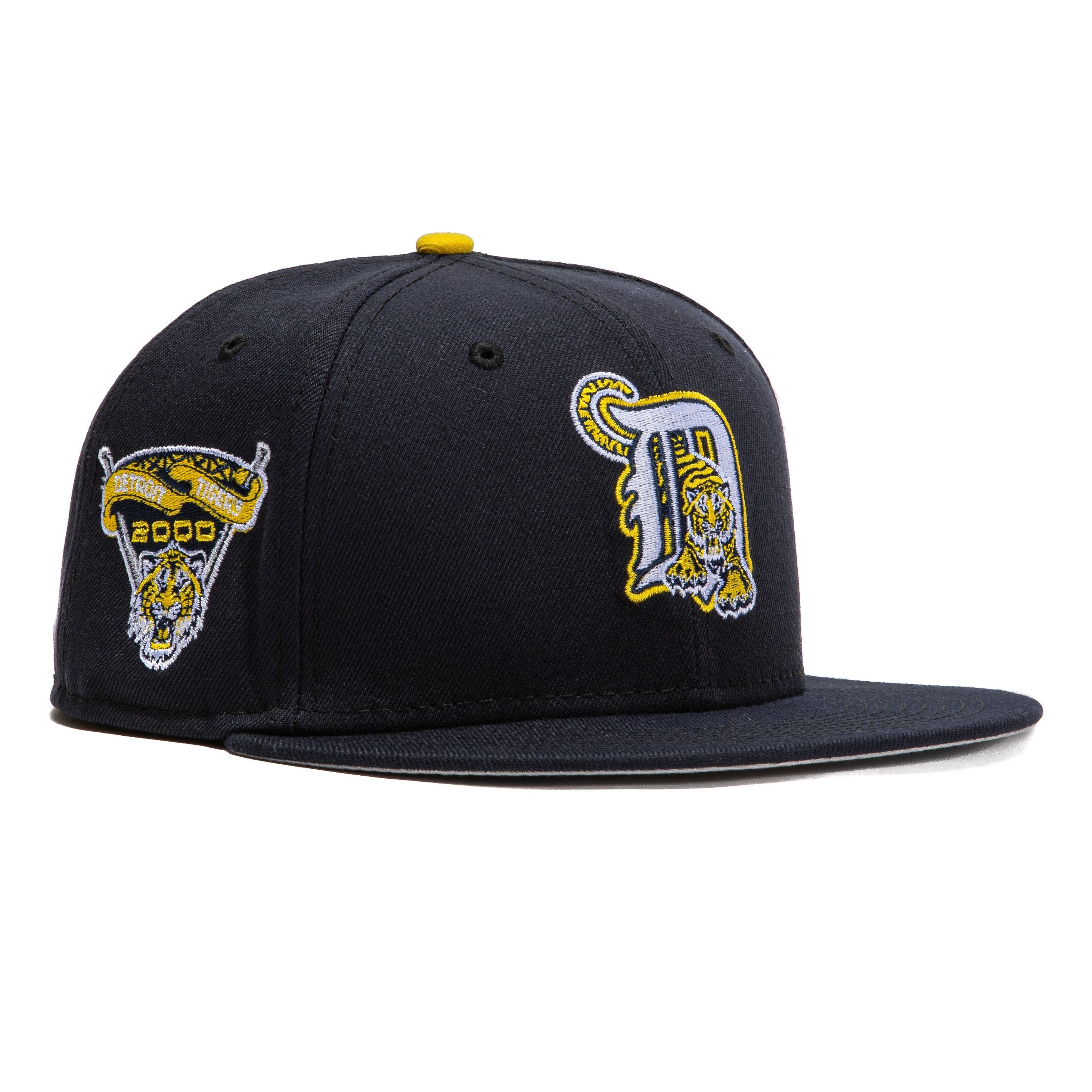 Campus Fashion Fitted Hats