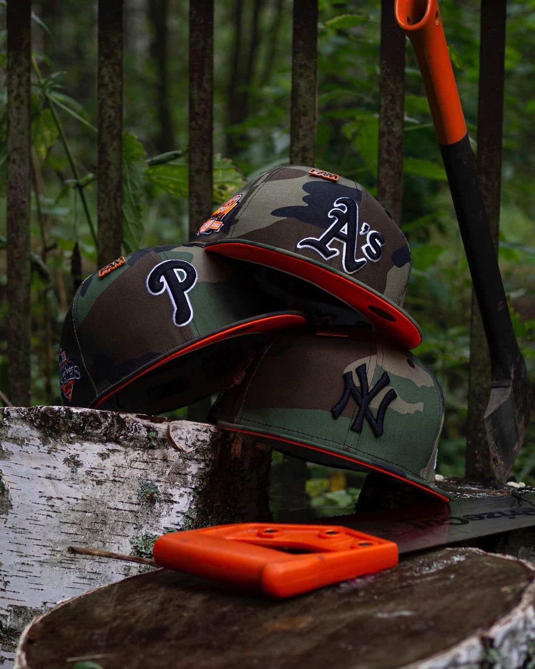 MLB Woodland Camo Fitted Hat Hunter Flame Undervisor