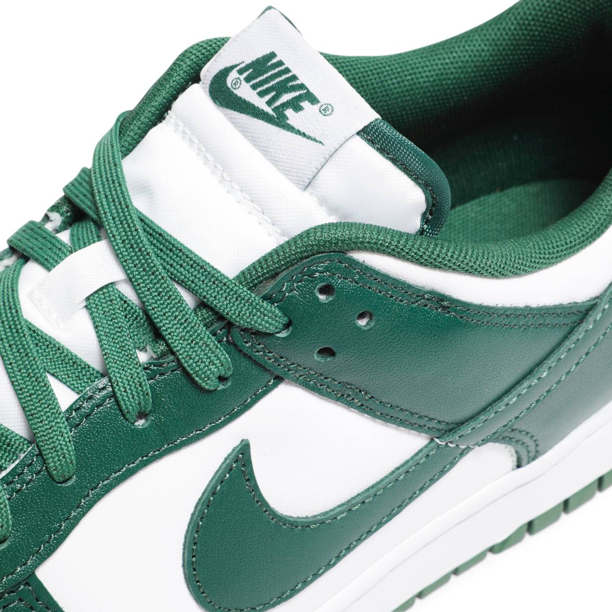 Nike Dunk Low "Michigan State"