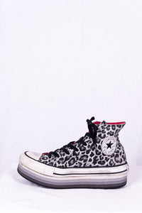 converse platform leopard