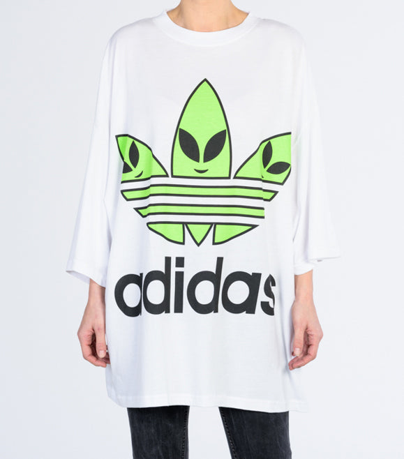 adidas oversized t shirt