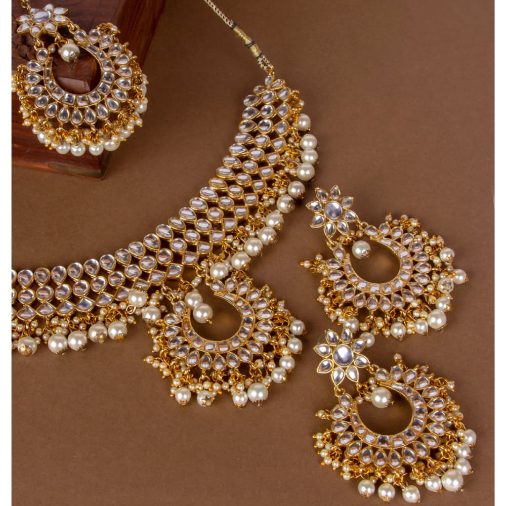 AccessHer Gold Tone Kundan and Pearls Bridal Jewellery Set 