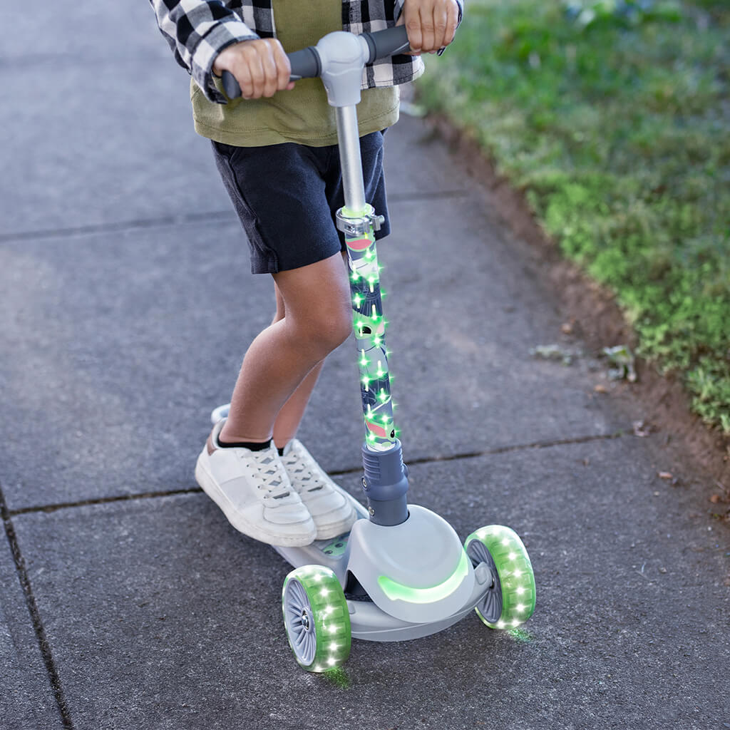 LED Lights on Stem & Light-Up Wheels