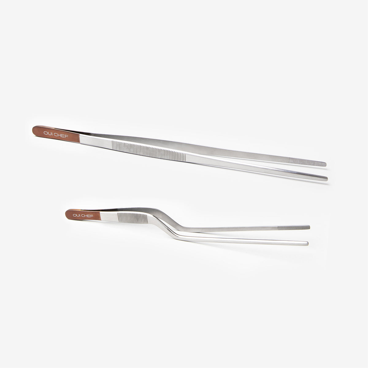 https://cdn.shopify.com/s/files/1/2531/8910/products/Oui-Chef-Duo-Medium-Large-Copper-Top-Tweezers-Kit_1200x.jpg?v=1683138445