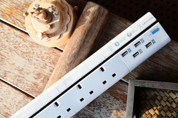 Lexuma XStrip XPS-S1640 6 socket UK Gang Surge Protected Power Strip with Smart IC 4 USB Charging Ports universal power strip best smart argos travel extension energy saving plug electricity smart strip homekit strip lgc3 smartthings argos travel power strip extension cord led power strip 英規 防雷拖板 防雷保護器拖板 USB拖板 拖板 - GadgetiCloud