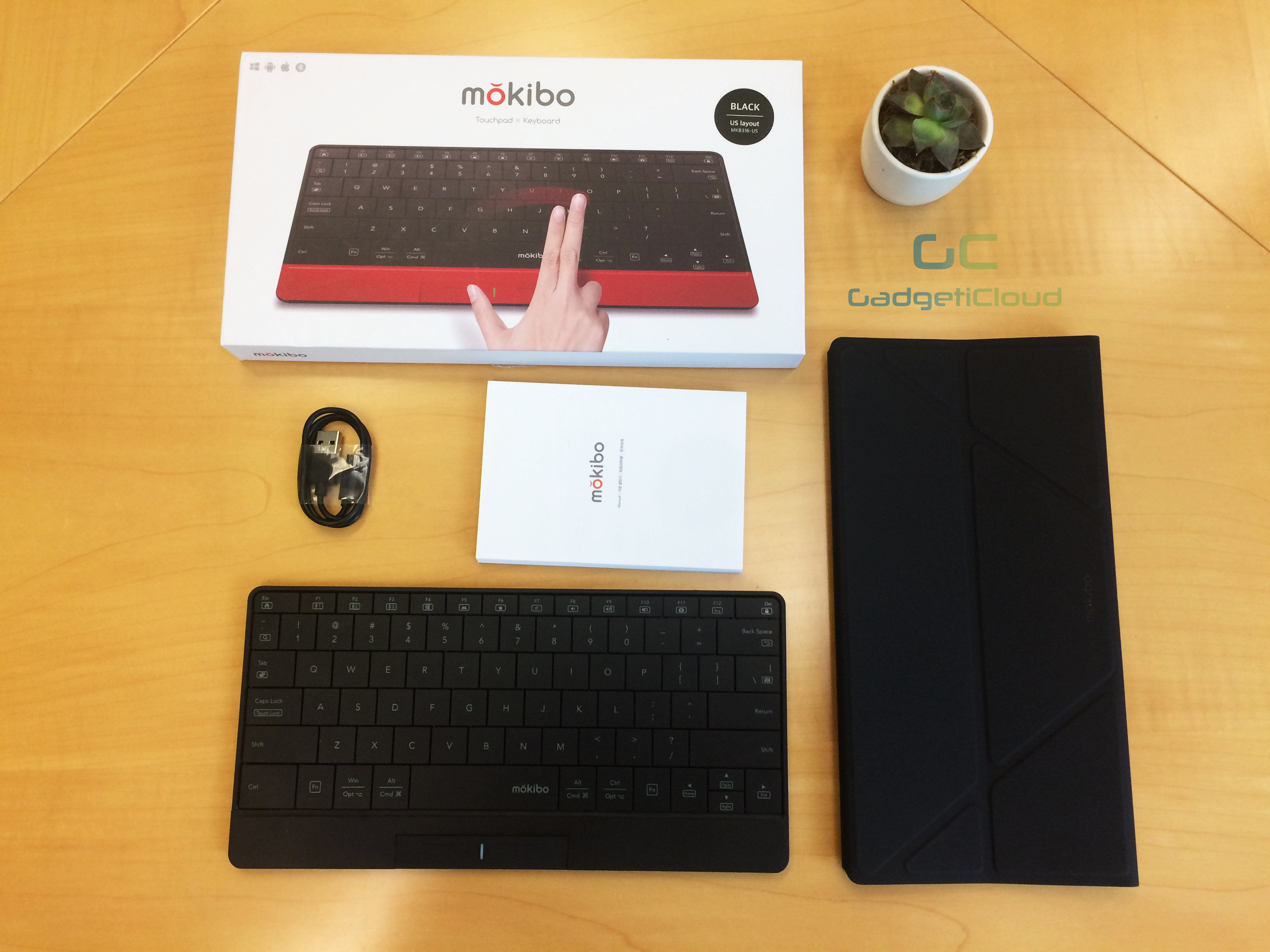 lexuma-mokibo-touchpad-keyboard-bluetooth-wireless-switch-instantly-top-view