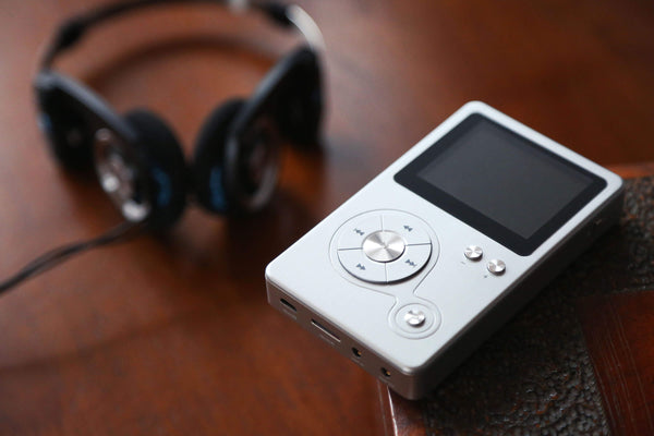 traditional old mp3 players audio walkman modern mp3 player 2018 2019 best mp3 player little background listening music