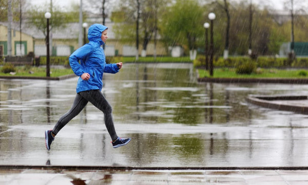 why we need sweat proof waterproof earbuds earphones bluetooth headset gadgeticloud running in the rain