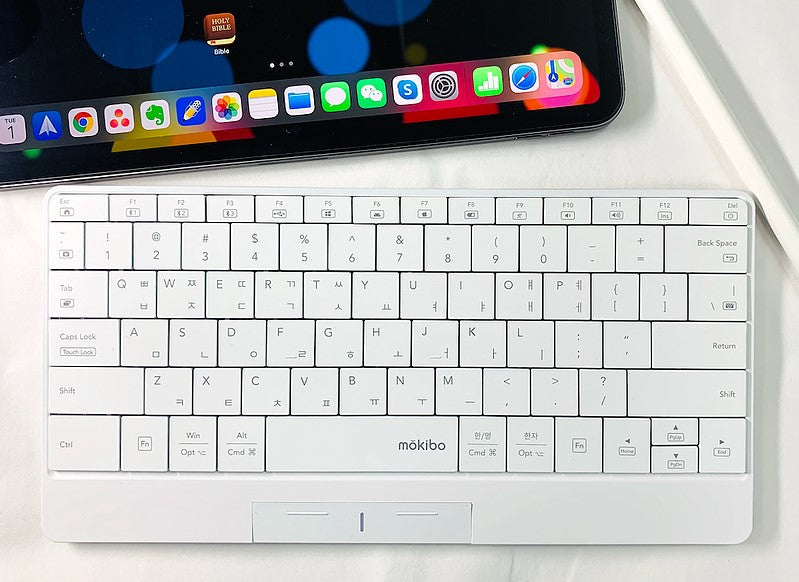 Mokibo 2-in-1 Touchpad-embedded Wireless Keyboard [US Keyboard Layout]