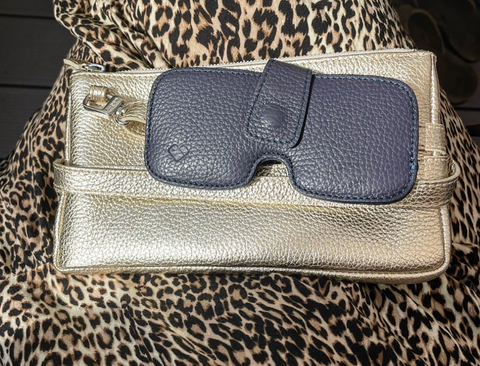 minibag Wallet in gold. Sunglassescover in navy