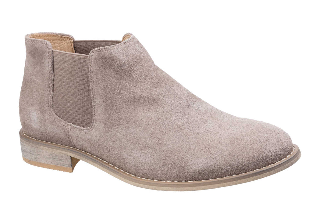 women's pull on chelsea boots