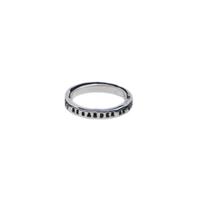 Troc Echange LOUIS VUITTON / SUPERBE BAGUE CHEVALIERE / FEMME - HOMME /  ARGENT MASSIF 925 / TAILLE: 58 / MODELE: M 62487 sur