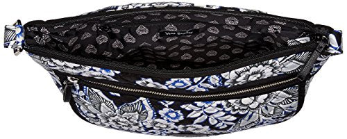 Vera Bradley Iconic Mailbag-Signature