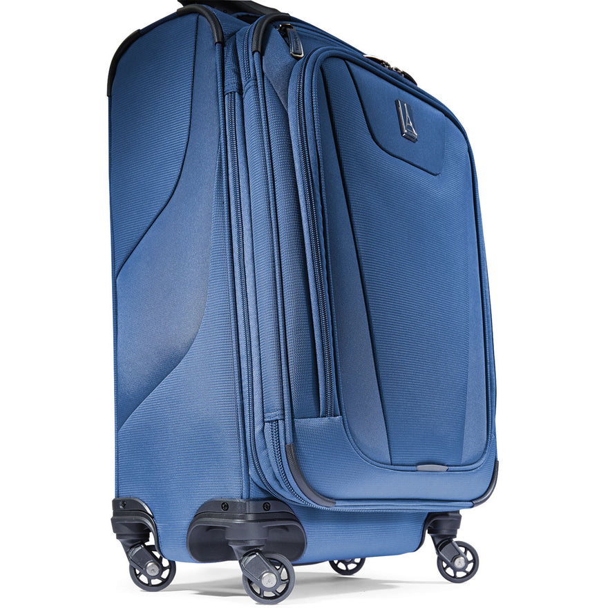 travelpro maxlite 4 international expandable rollaboard suitcase