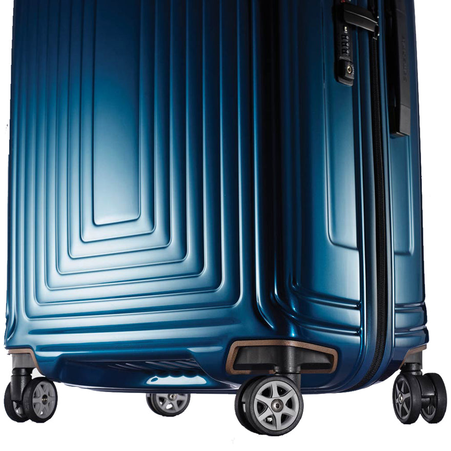 Samsonite NEOPULSE 30in Spinner