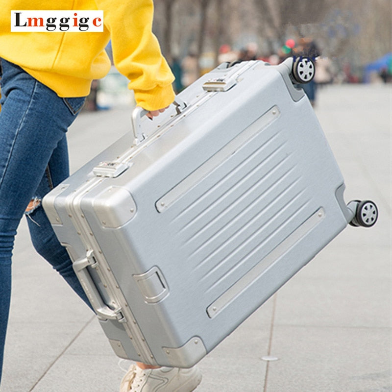 scratch resistant suitcase