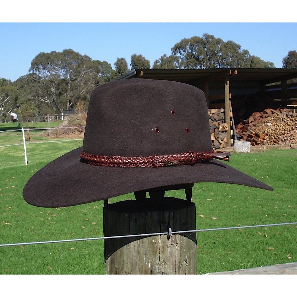 akubra riverina loden