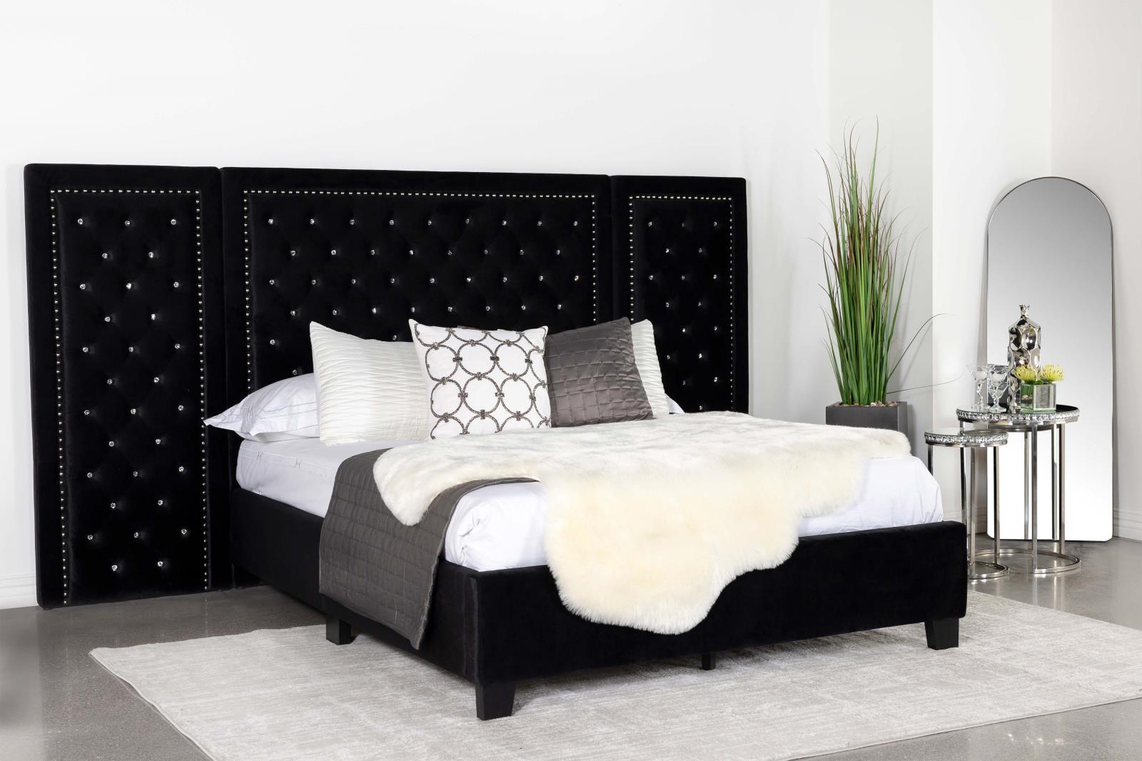 Aan boord eenvoudig Klusjesman Hailey Upholstered Platform Queen Bed with Wall Panel Black - Luna  Furniture from Coaster