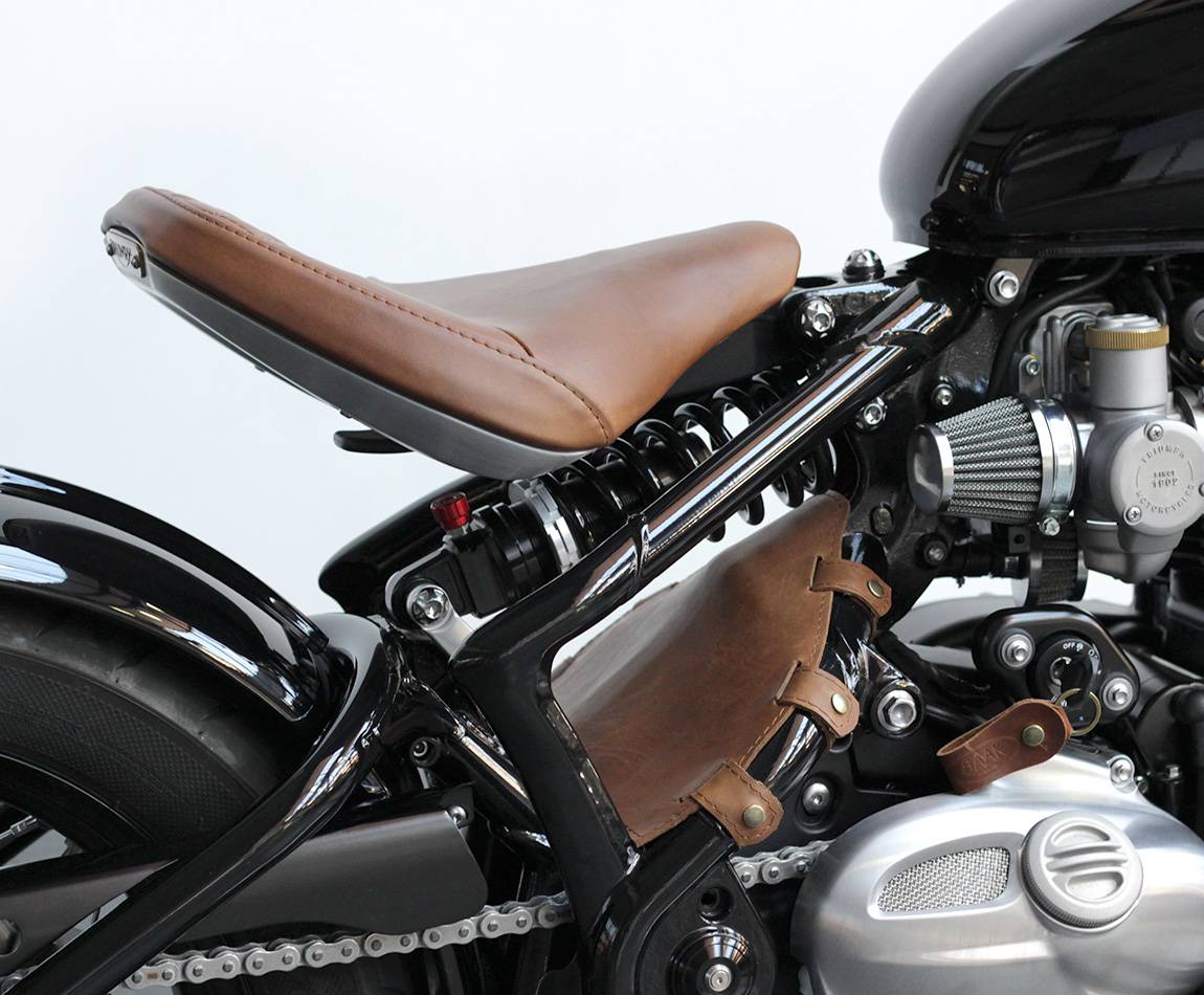 triumph bobber tail tidy