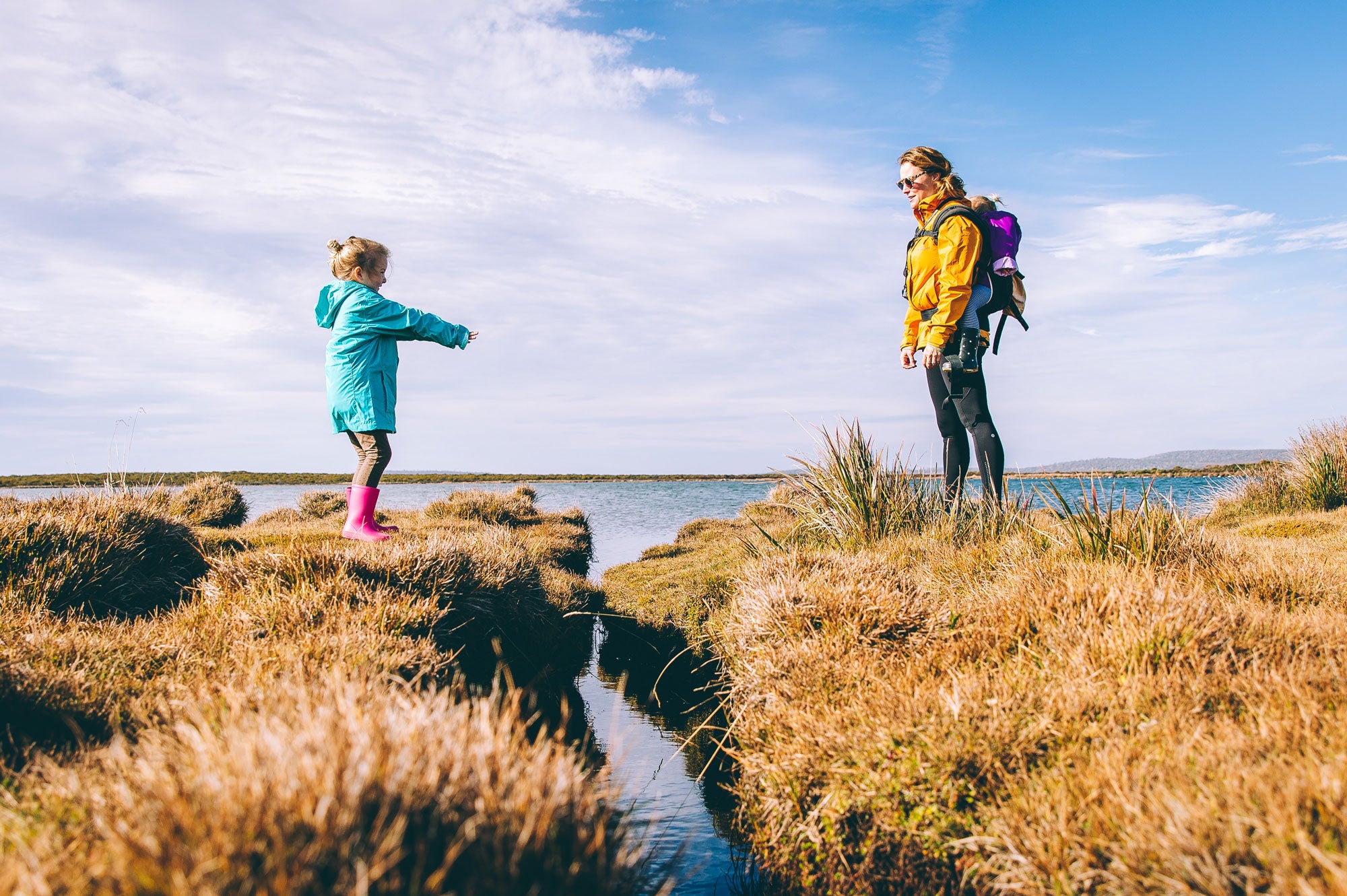 staheekum slippers mens womens kids tips for mom: how to hike with your kids 