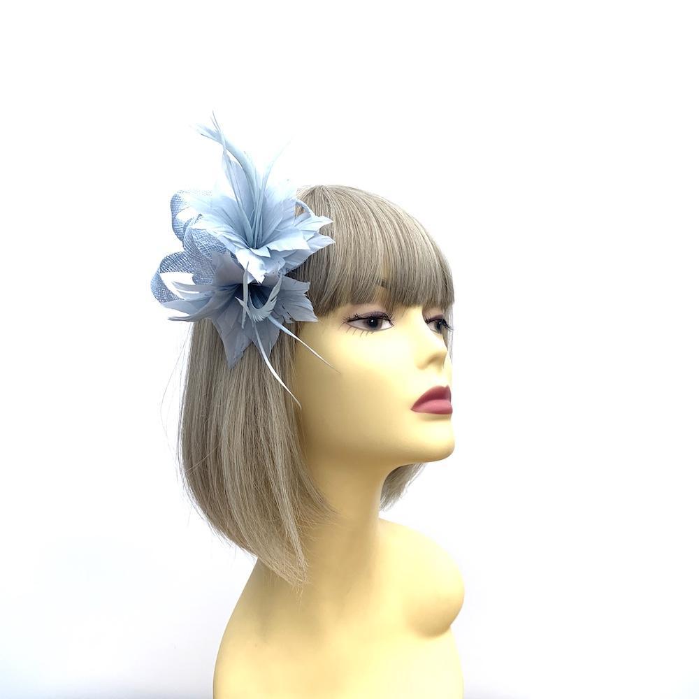 Marxistisch ingewikkeld Molester Small Pale Blue Fascinator Clip with Feathers & Loops