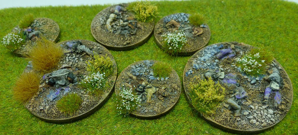 Glory Hallelujah Casualty Markers with Warpaint Figures grass tufts - 1