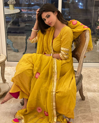 Buy Yellow Organza Handpainted Suit Set Online in India - Aachho