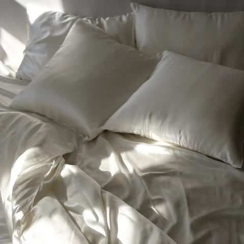 OPSUNDBAY Silk Bedding