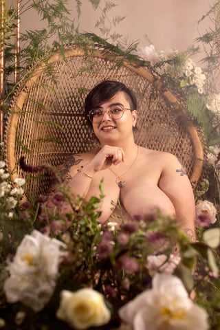 Fox explains her secret to body positivity, and haes while wearing ethically sourced jewellery by Forage Design in their celebration of diversity and inclusivity