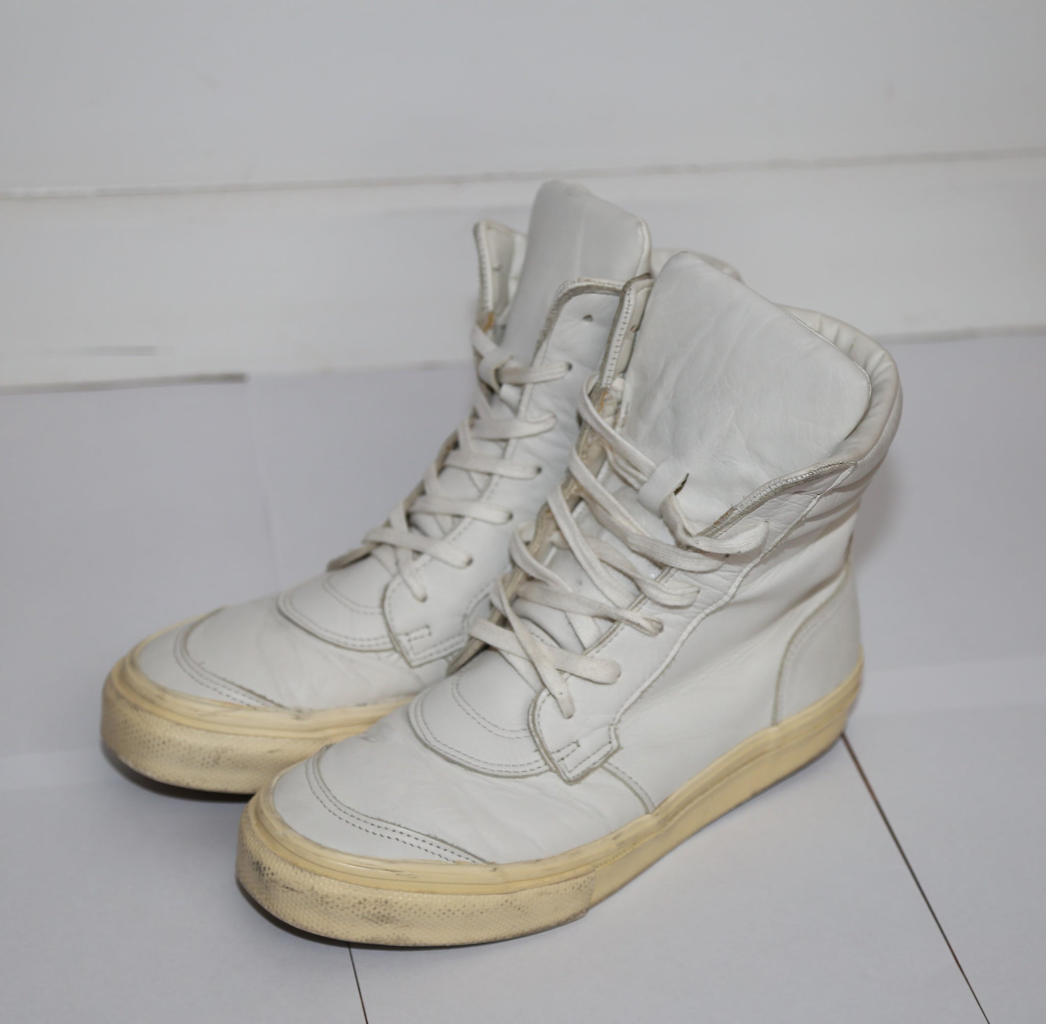 yohji yamamoto high top sneakers