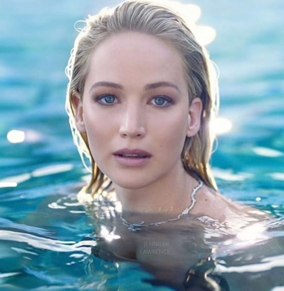 jennifer lawrence im bikini