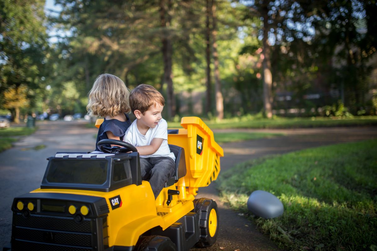 kids cat dump truck