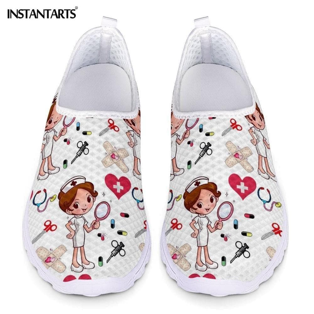  INSTANTARTS New Cartoon Nurse Doctor Print Damen Turnschuhe Slip On Light Mesh Schuhe Sommer Atmungsaktive Flache Schuhe Zapatos Planos 